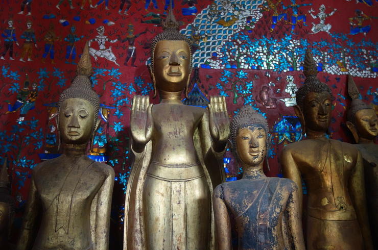 Buddha-Figuren, Tempel in Luang Prabang