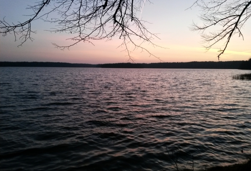 Frauenreise_Lychensee_Abendstimmung am See, Bild: WomenFairTravel