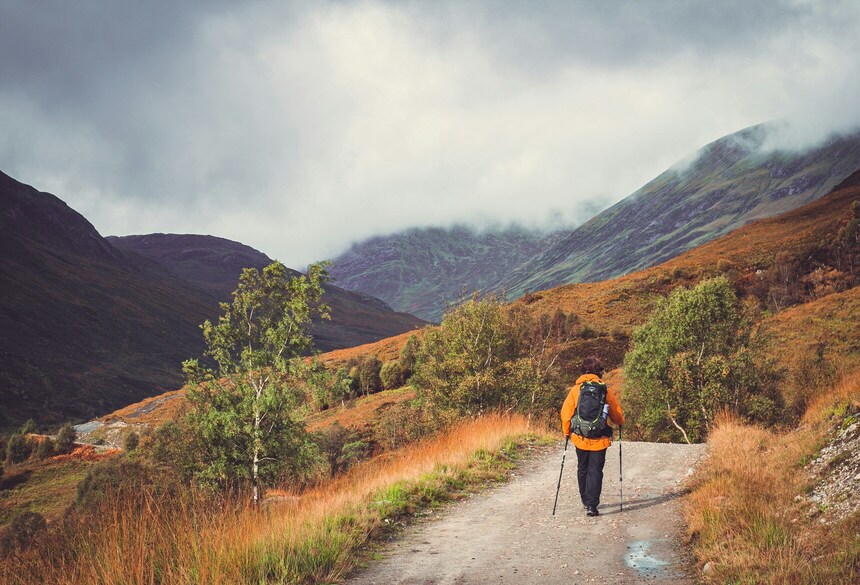 Wandern in Schottland, Bild: Anna Saveleva via Unsplash