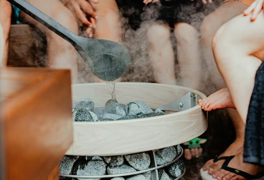 Frauensauna_c_Huum Cz via Unsplash