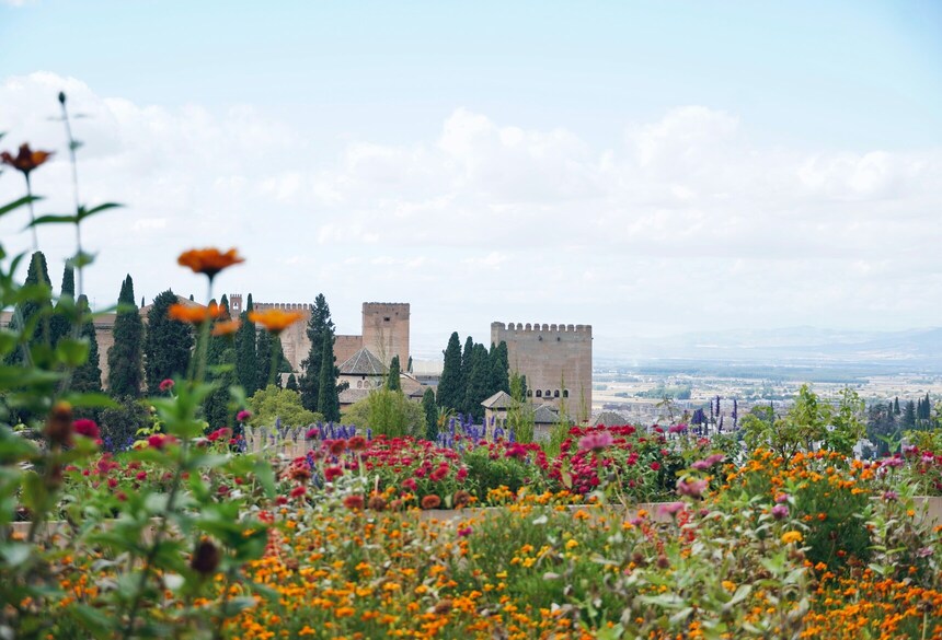 Alhambra im Frühling_c_Meina Yin via Unsplash