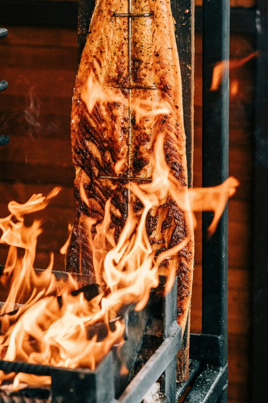 Flammlachs, Bild: Travis via unsplash