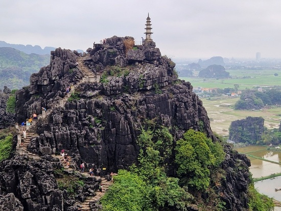 Ausblick von der Tam Mua Höhle in Tam Coc. Bild: Simona Mona Ausblick von der Tam Mua Höhle in Tam Coc. Bild: Simona Mona