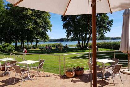Terrasse am Lychensee; Bild: Antje Hagen Terrasse am Lychensee; Bild: Antje Hagen