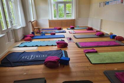 Yogaraum, Bild: Evelyn Bader 2026 Yogaraum, Bild: Evelyn Bader 2026