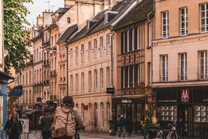 Caen; Bild: Jasper Garratt via unsplash Caen; Bild: Jasper Garratt via unsplash